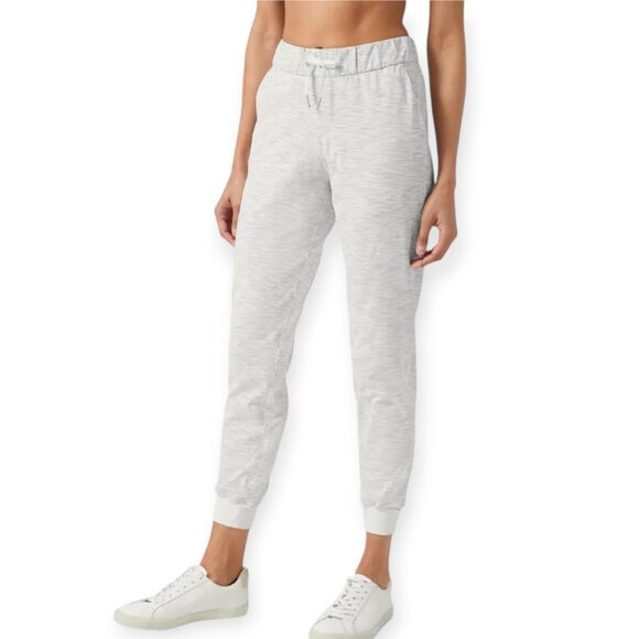 lululemon athletica Pants - Lululemon Womens White Sz 4 On The Fly Pull On Athletic Stretch Luxtreme Joggers